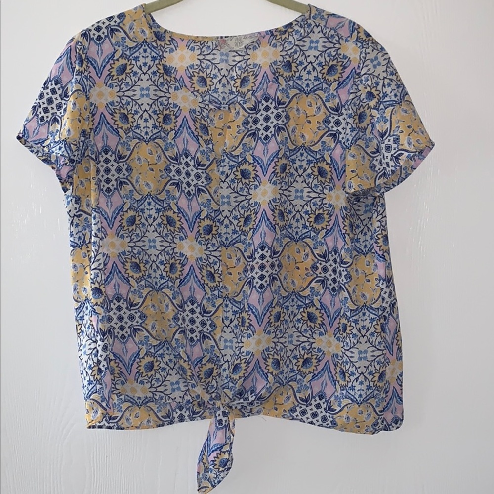 Patterned short sleeve tee
